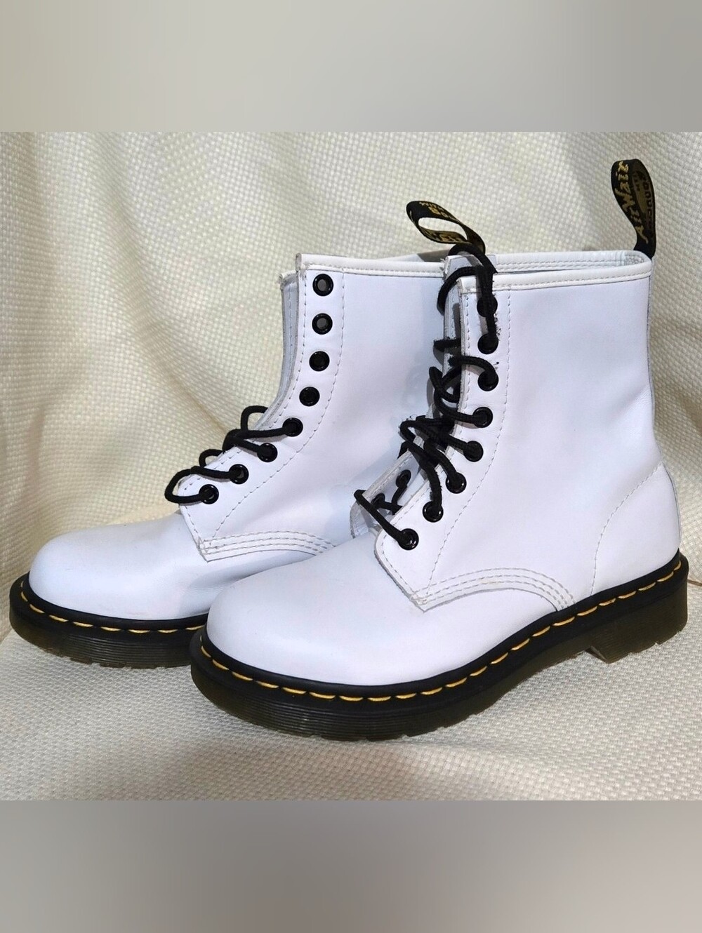 Dr. Martens 1460 White Leather 8-Eye Boots Women’s Size 6